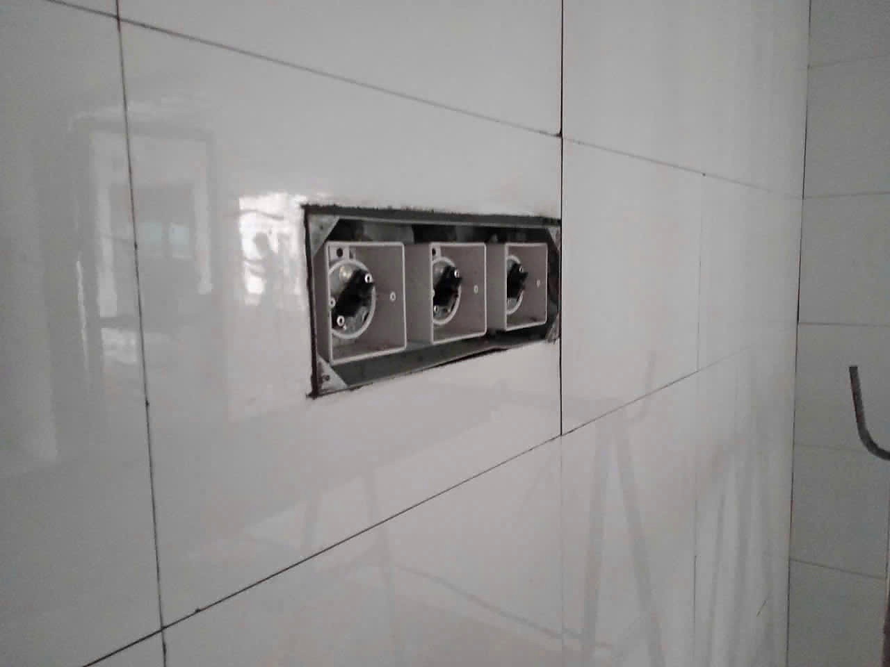 Ổ khí đầu ra tại Bệnh viện Đa khoa tỉnh Vĩnh Phúc